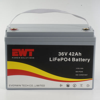 購入 130 Wh/kg エネルギー密度 LiFePO4 36V 50Ah バッテリーパック 内蔵 BMS 安全機能とプリズマ細胞構成 オンライン製造