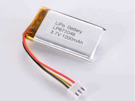 LP673048 3.7V 1000MAH リチウムイオン電池 製造業者 3.7V 1C 電子機器用のシルバーリチウムポリマー電池